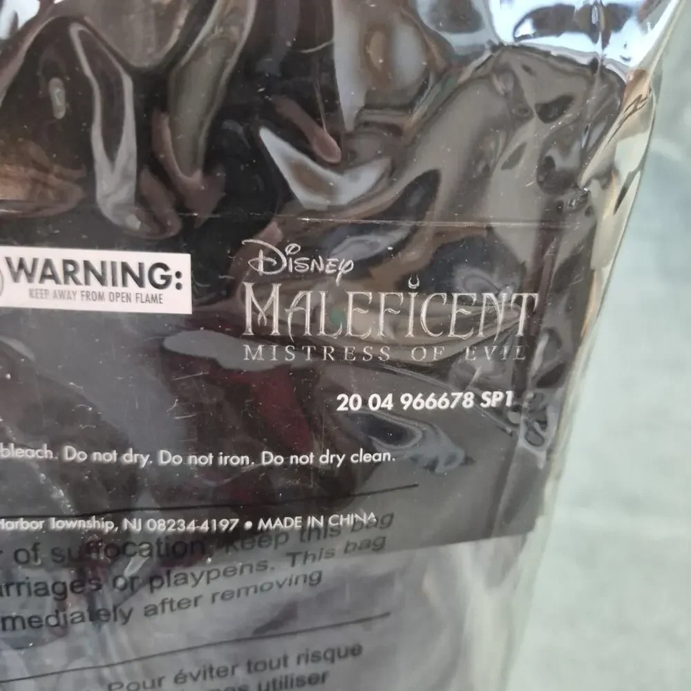 Disney Maleficent Mistress of Evil Child Costume Size Large Spirit Halloween - Picture 7 of 7